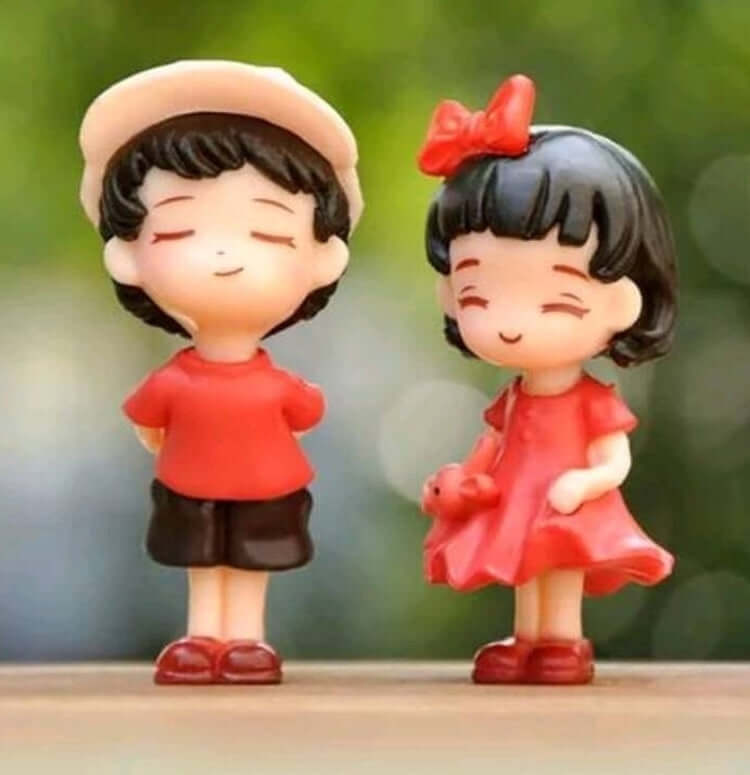 cute kissing couple resin cake topper