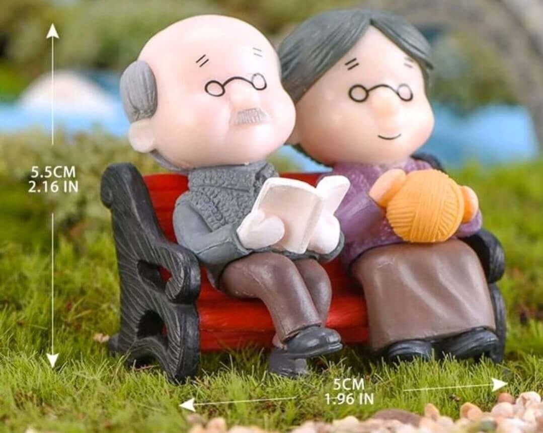 cute older couple resin cake topper