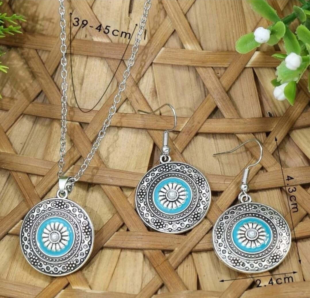 Jewellery Set - Boho turquoise necklace and earrings