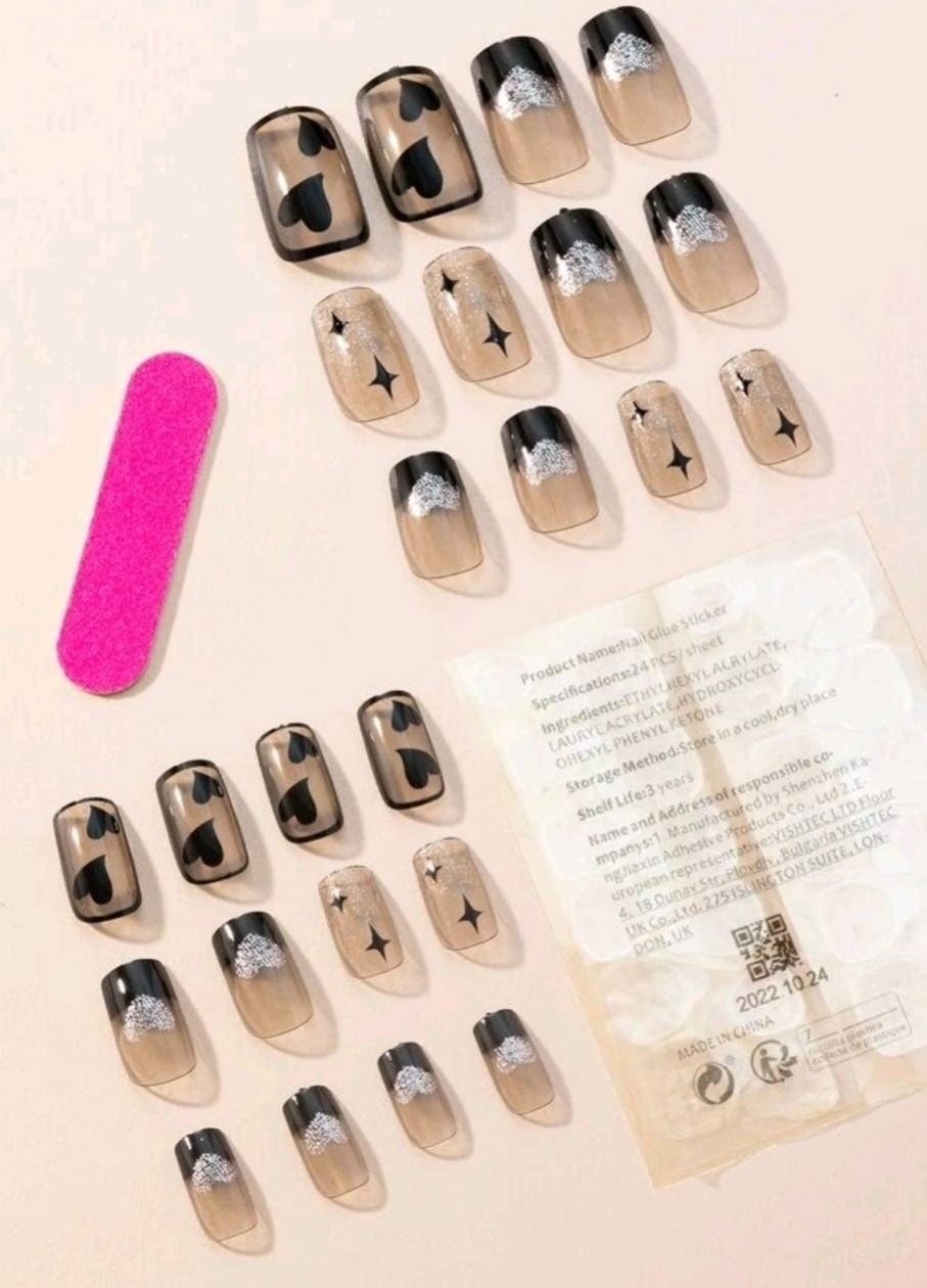 Nails - glitzy black heart