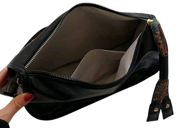 Bag - Shoulder - black leather