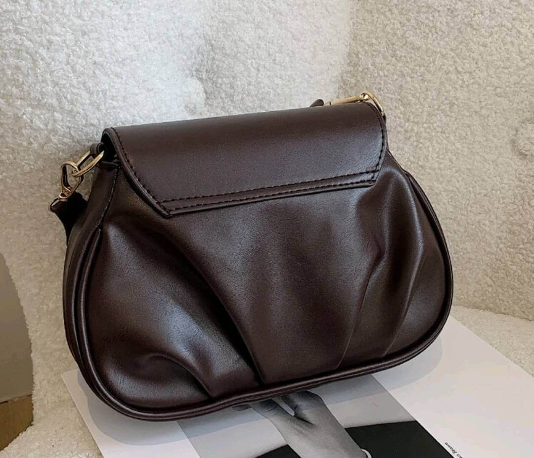 quirky houndstooth heart decor saddle shoulder bag
