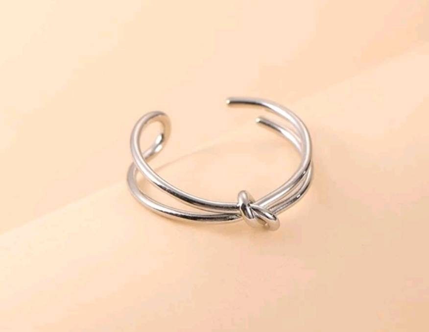 Ring (O) - silver knot