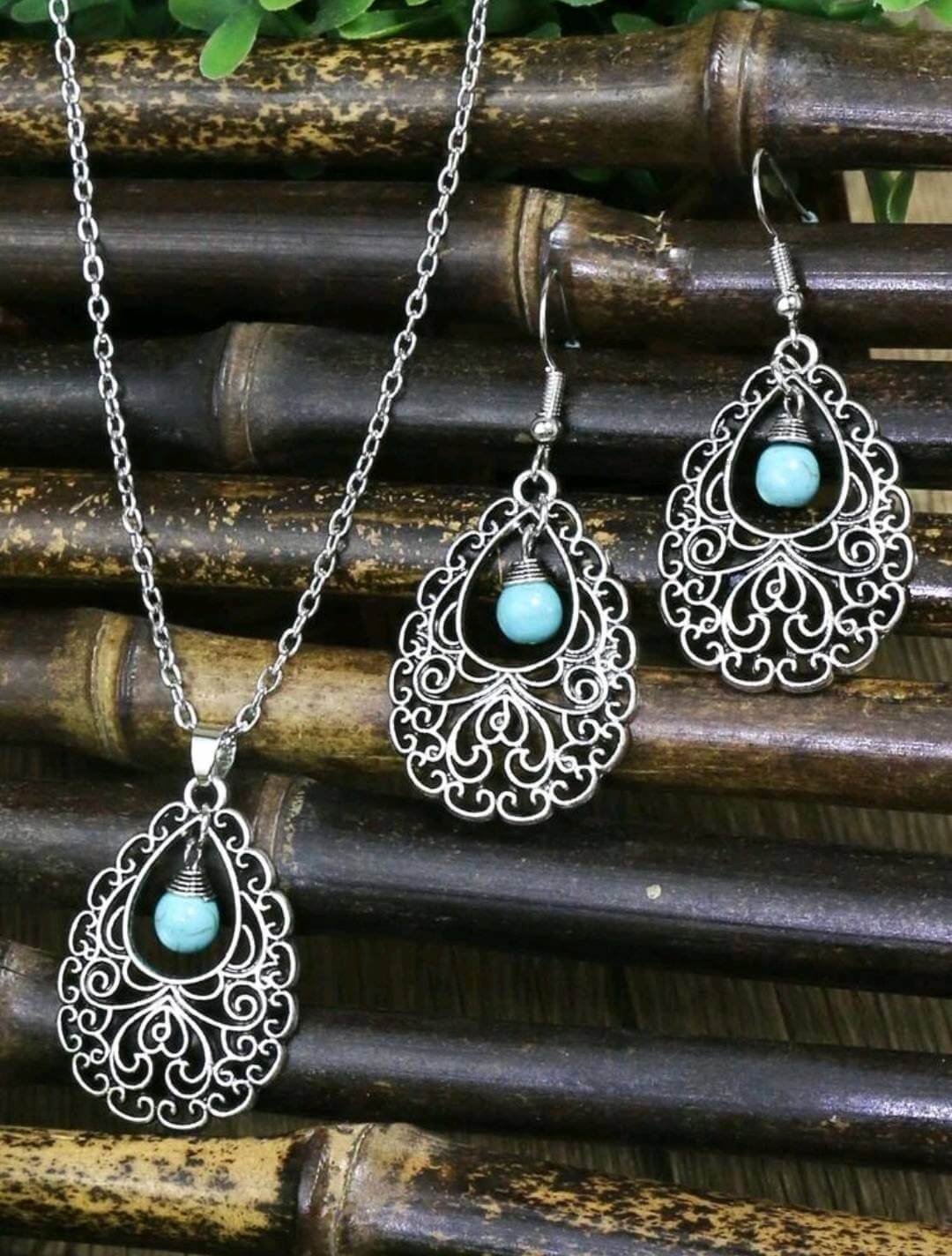 Jewellery Set - Boho turquoise necklace and earrings