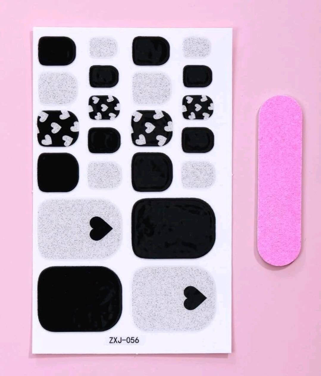 Nails - black heart sticker