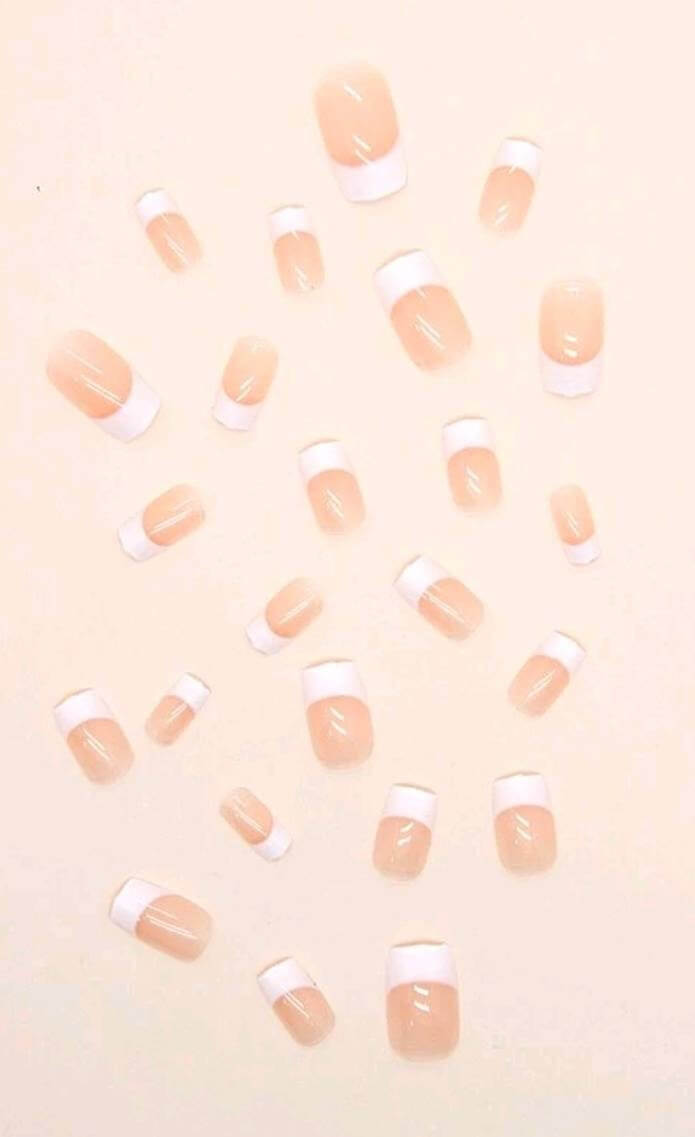 Nails (24) french mani