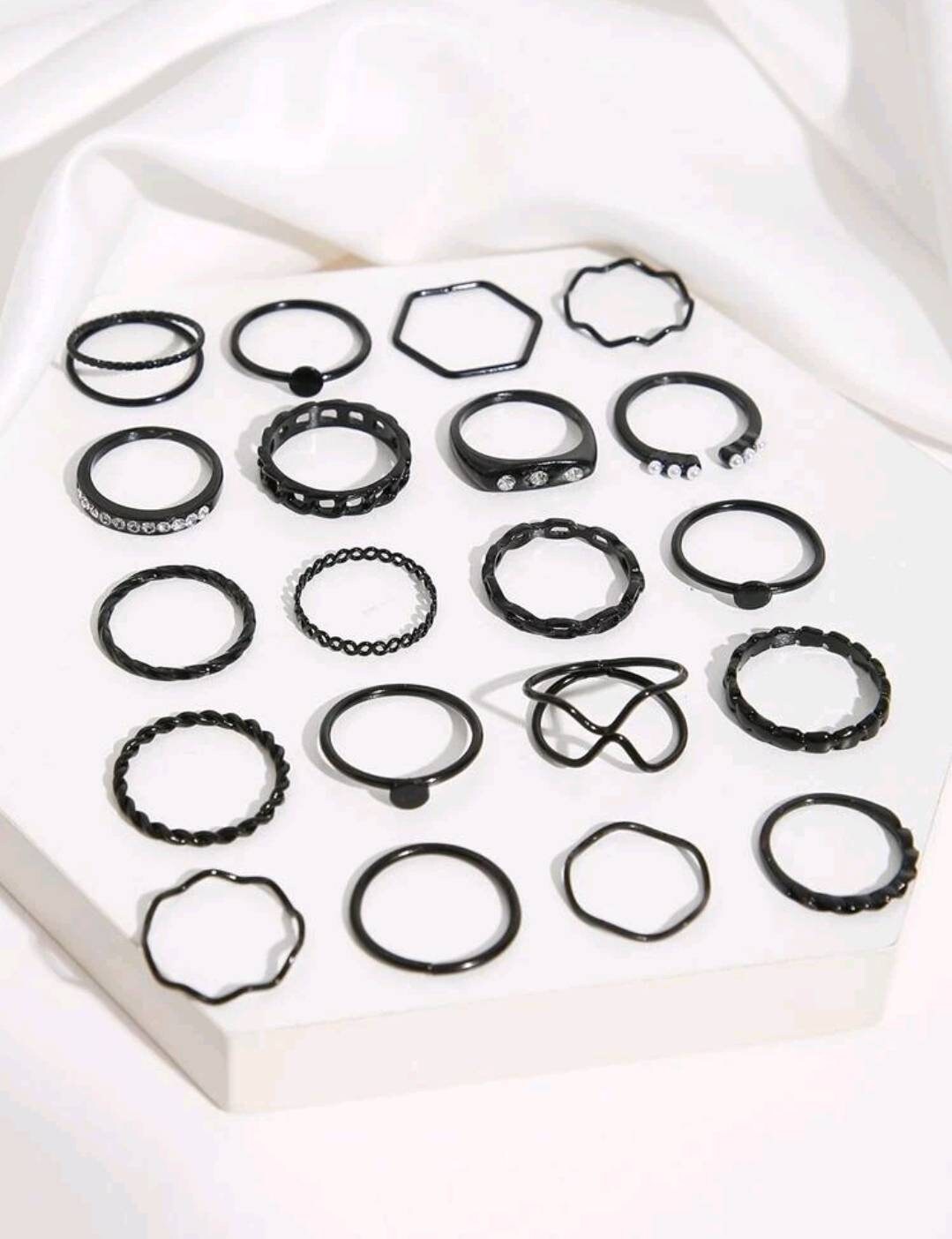 Rings Set - black stackable (20)