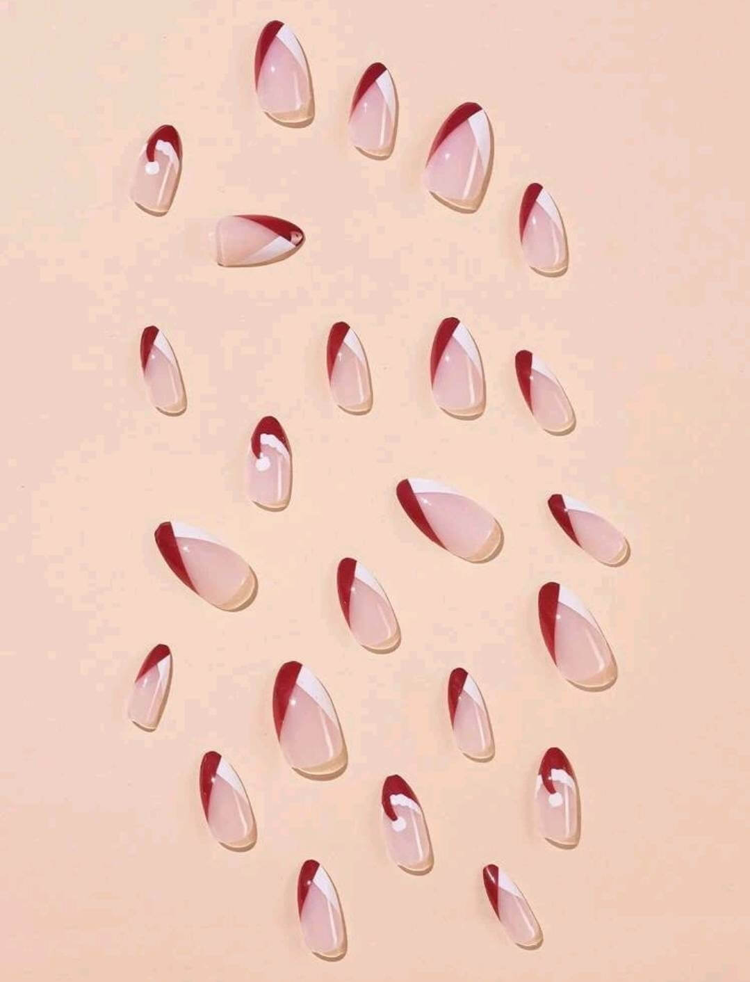 Nails - Christmas Santa hat