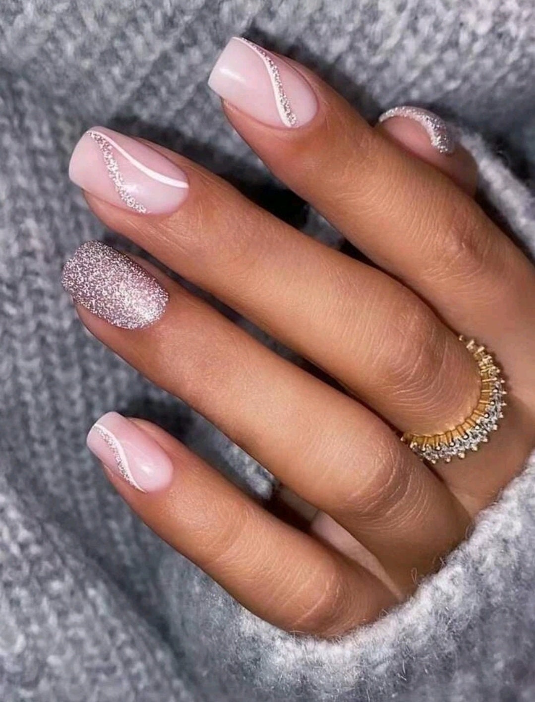 Nails - pink silver glitter