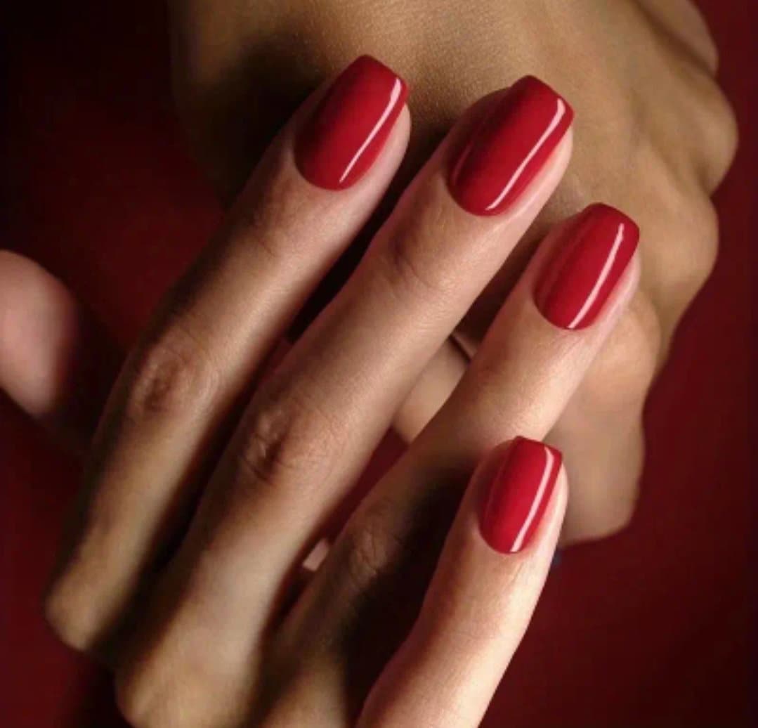 red false nails