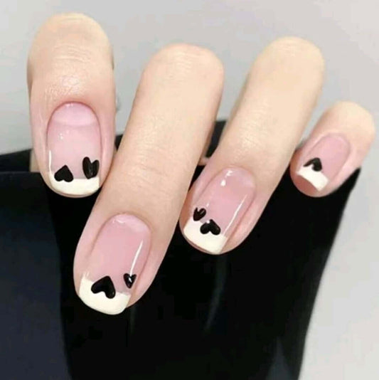 Nails - black heart