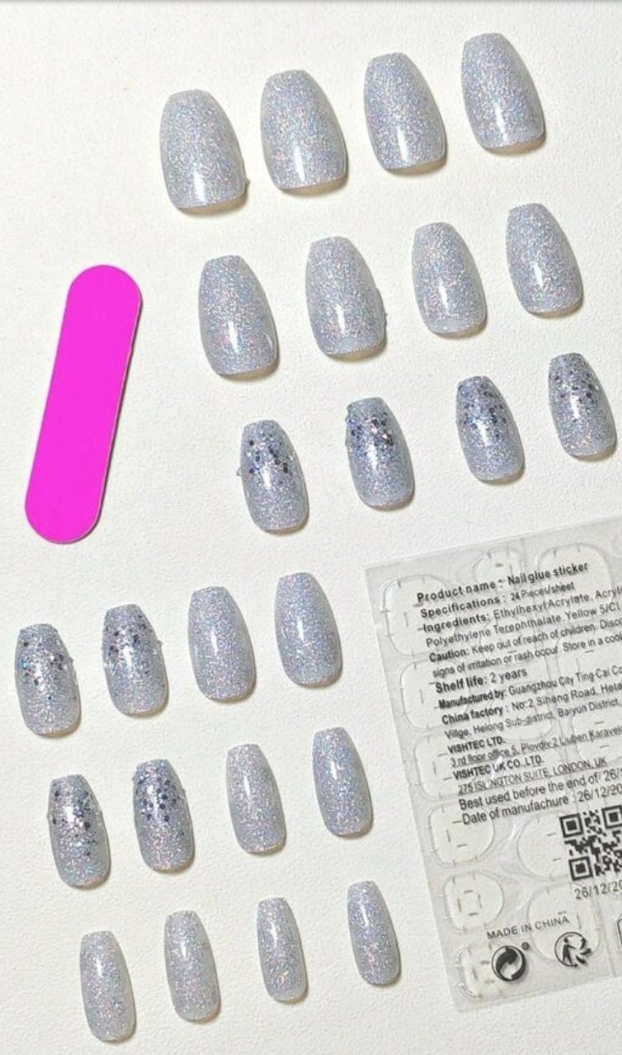 Nails - glitzy