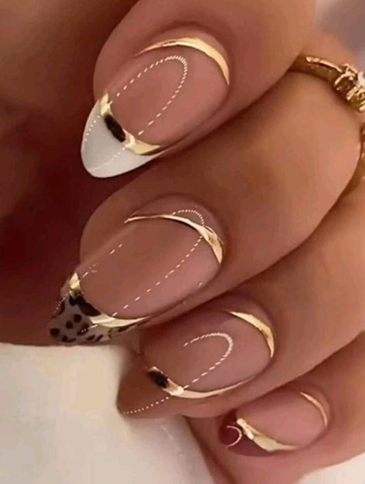 Nails - gold