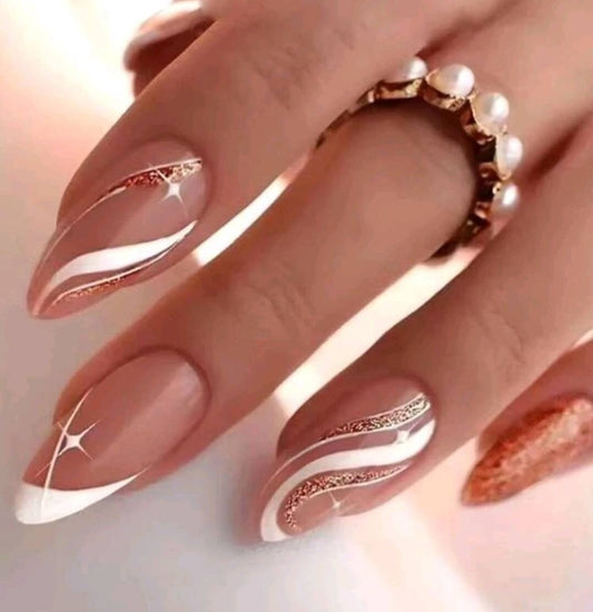 Nails - gold