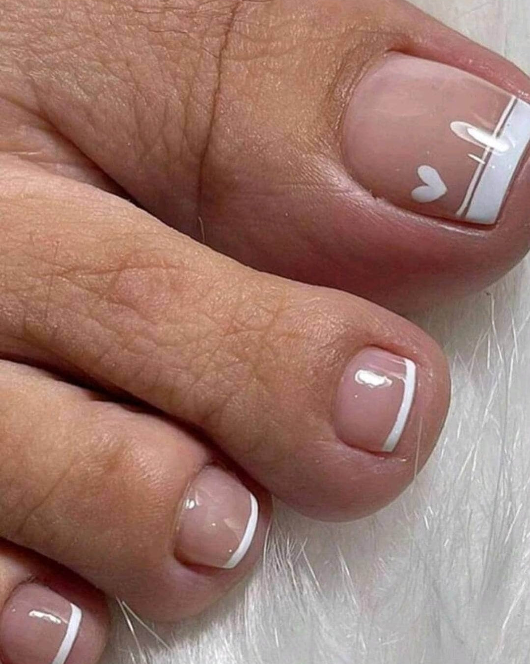 Nails - heart (toes)