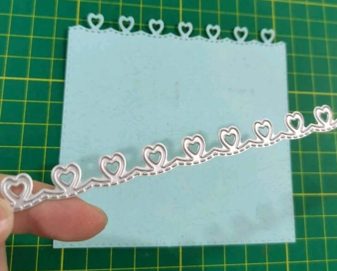  Craft - metal die - heart border