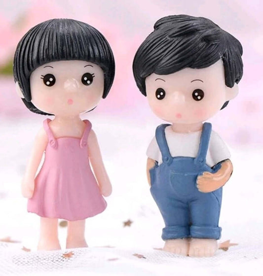 cute couple resin cake topper 