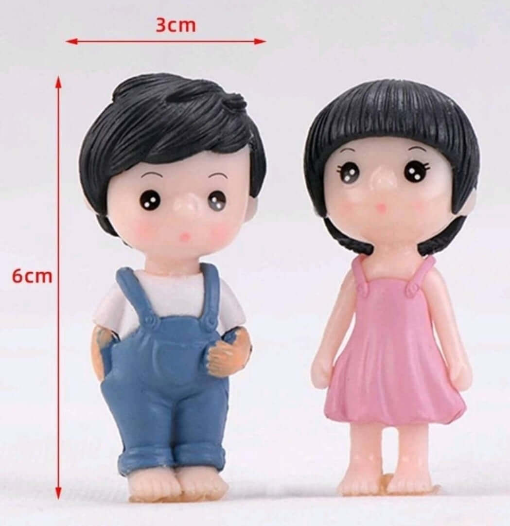cute couple resin cake topper 
