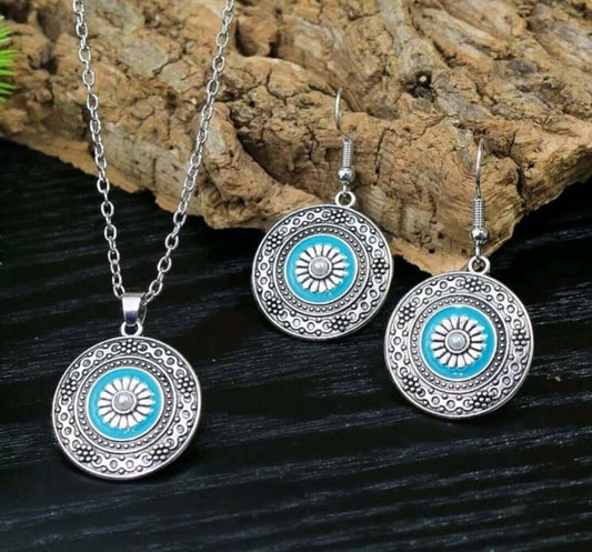 Jewellery Set - Boho turquoise necklace and earrings