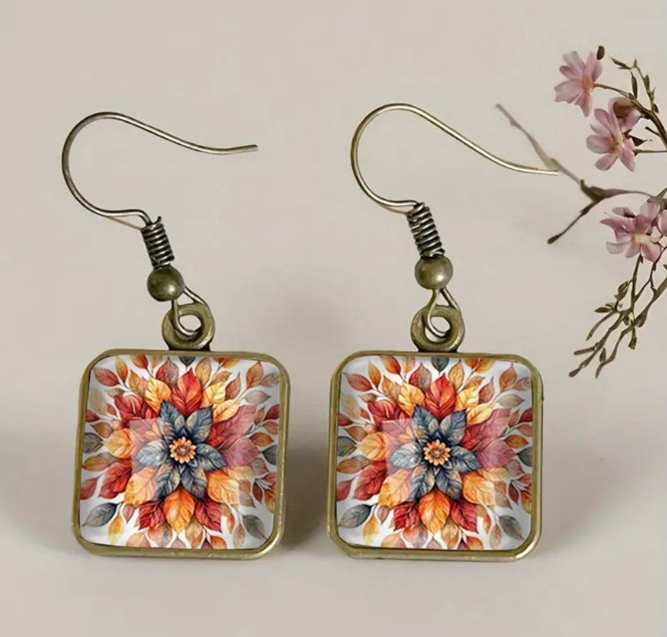 Jewellery - earrings - drop - stunning autumn leaf glass drop