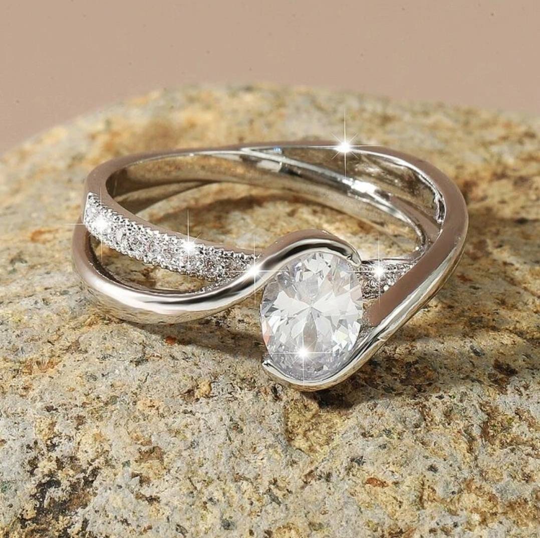 Ring (N) - Zircon gold plated