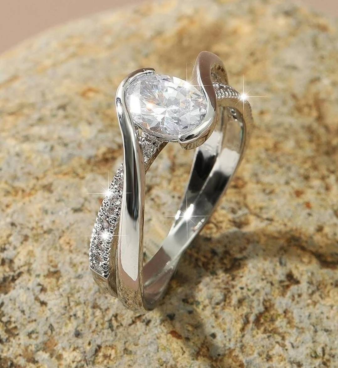 Ring (N) - Zircon gold plated