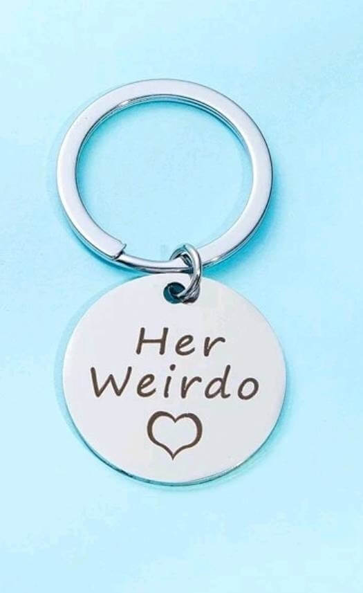 Keyring - her weirdo (with heart charm)