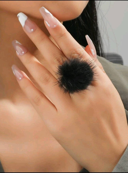 Ring (adjustable) - black pom pom