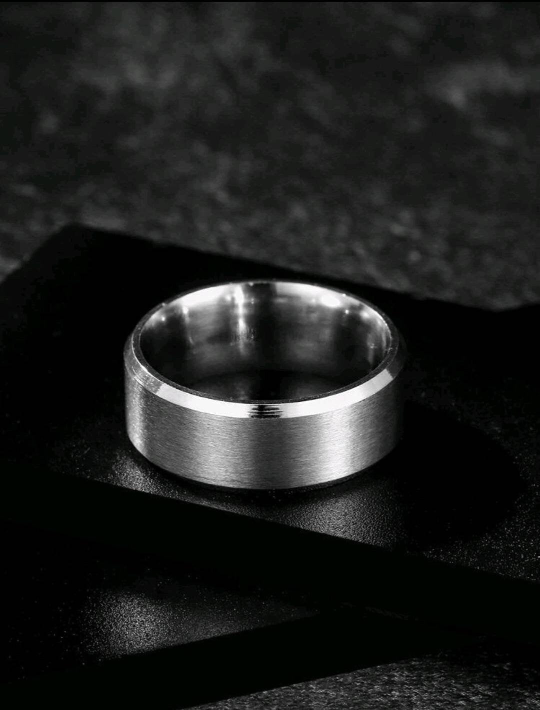 Ring (P) - glitzy silver band