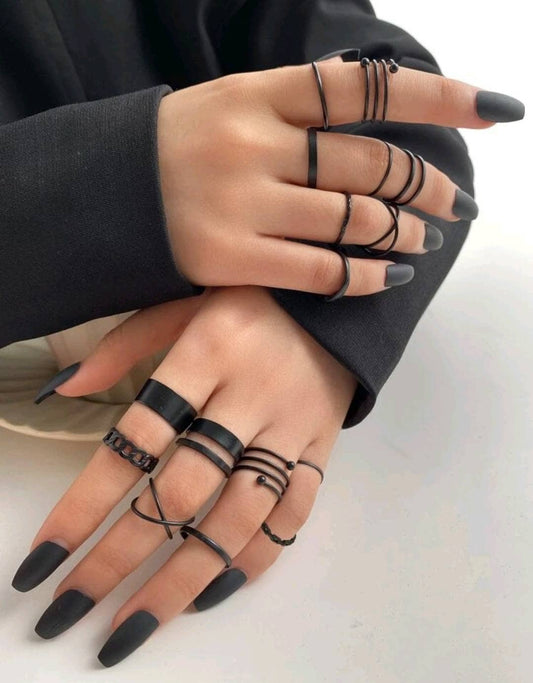 Rings Set - black stackable (16)
