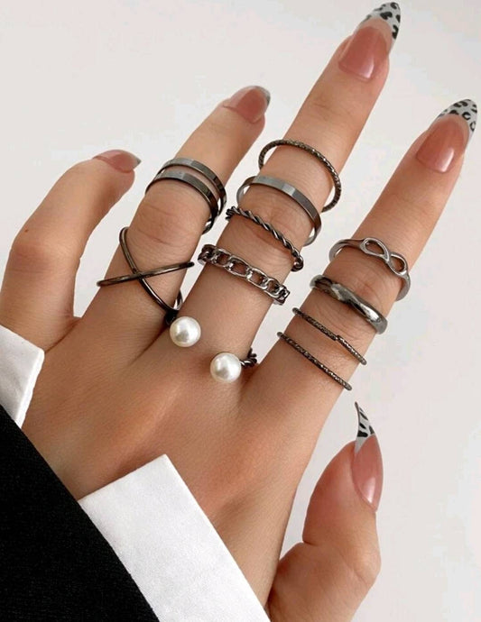  Rings Set (J - S) - black stackable (10)