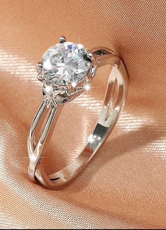 Ring (P) - zircon