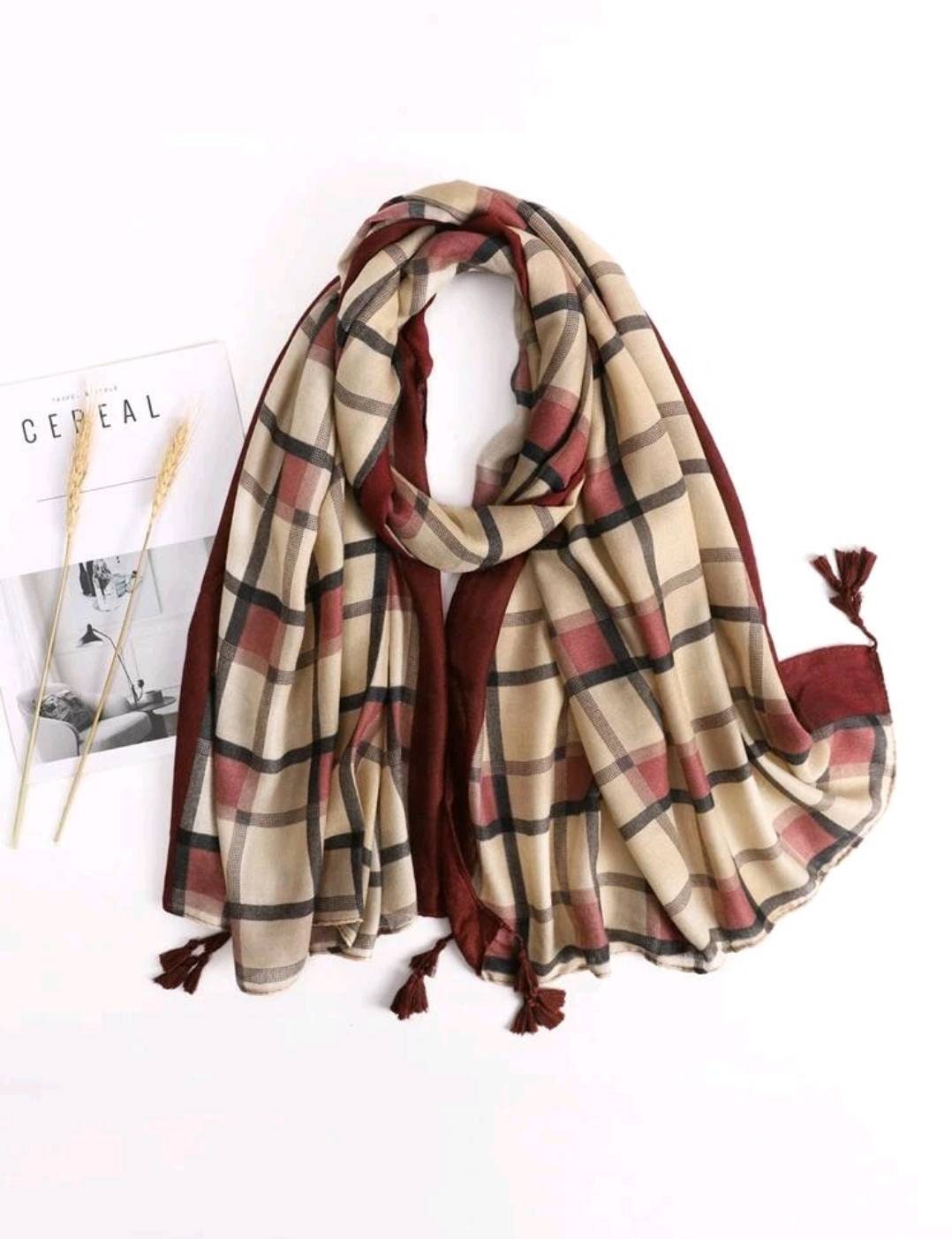 Scarf - Plaid tassle