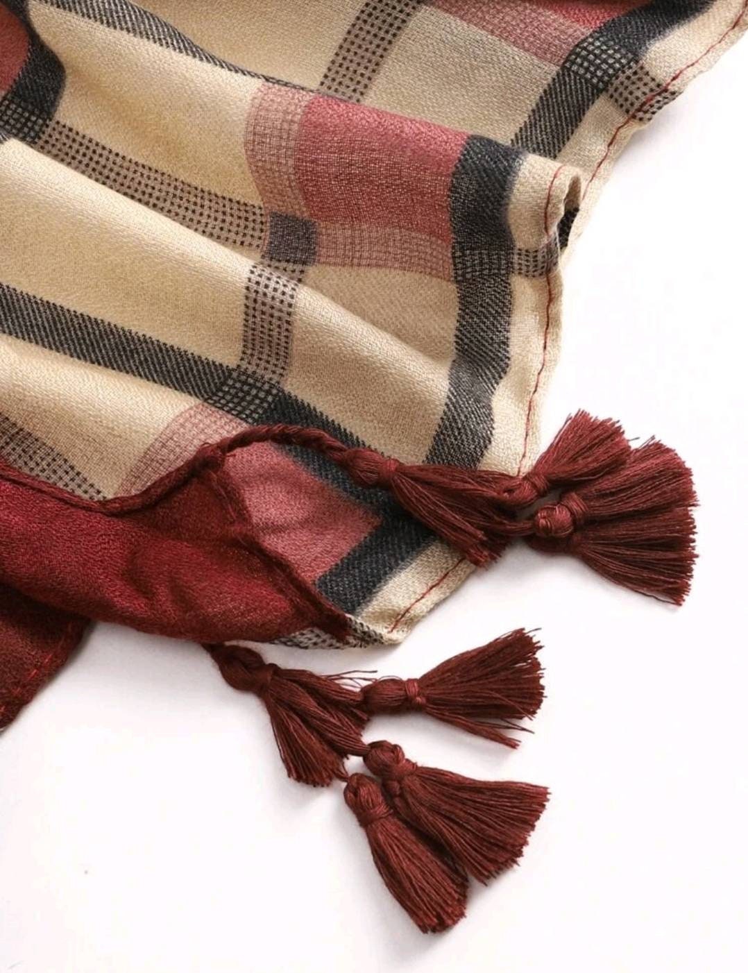 Scarf - Plaid tassle