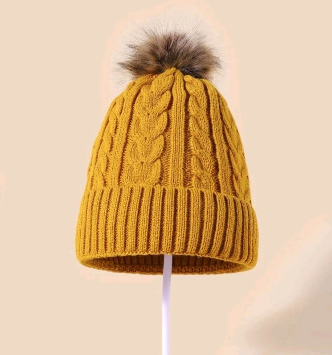 Clothing - Unisex - Beanie - mustard pompom