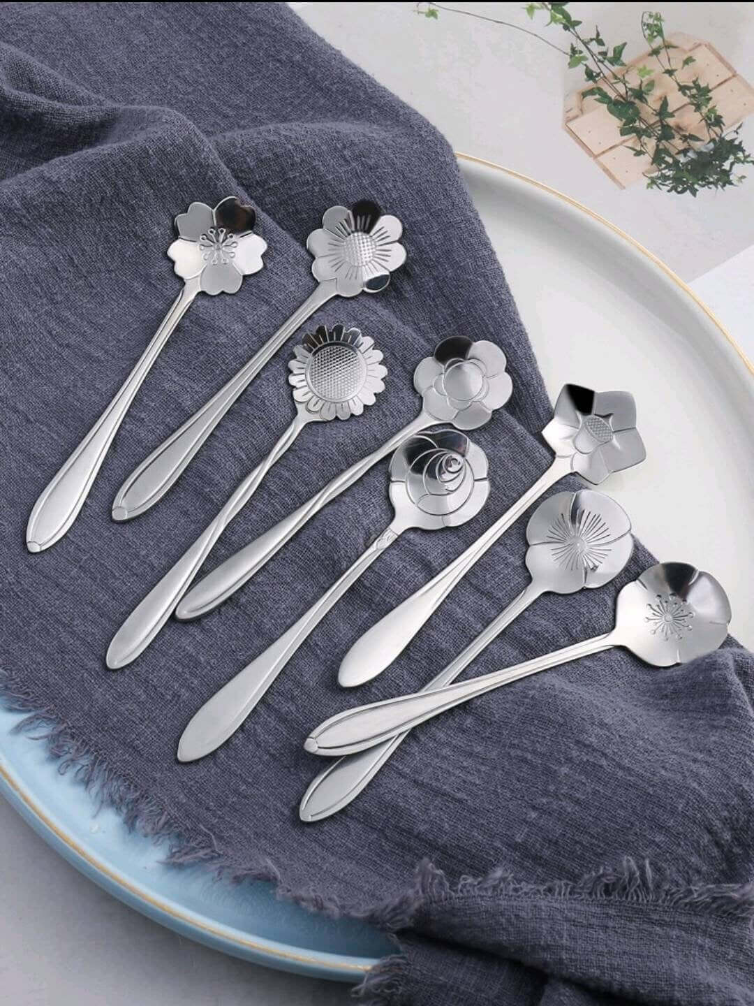 Home - spoons - silver flower (8)