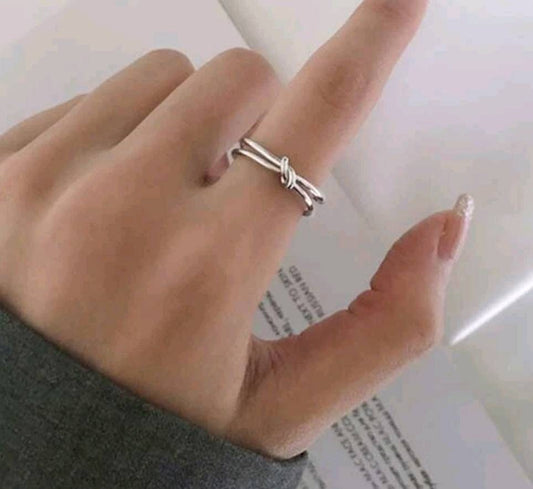 Ring (O) - silver knot
