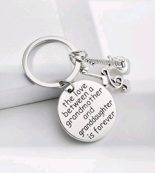 Keyring - grandmother granddaughter