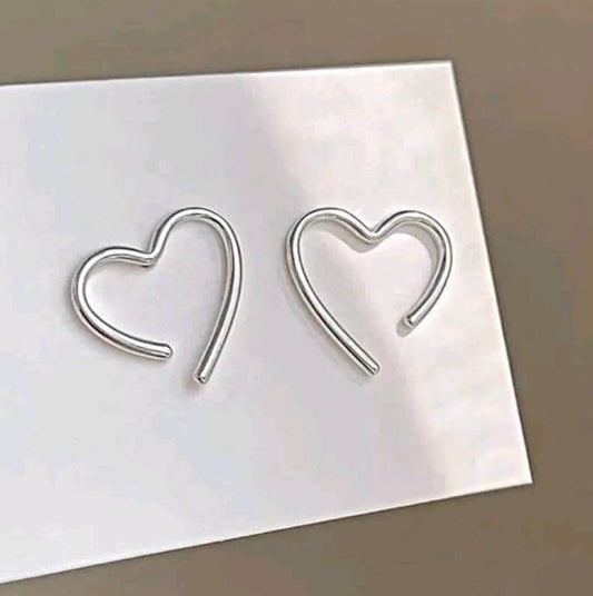 silver heart stud earrings