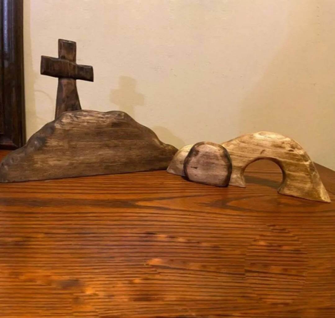 Home Decor - wooden Easter scene