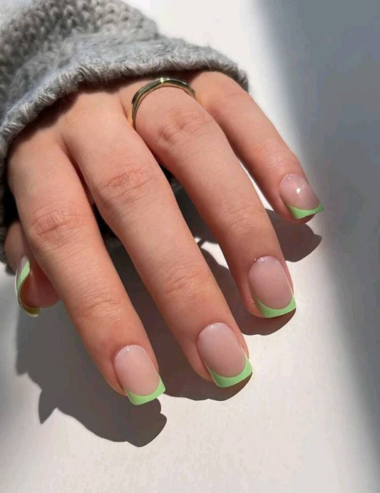 Nails - green tip
