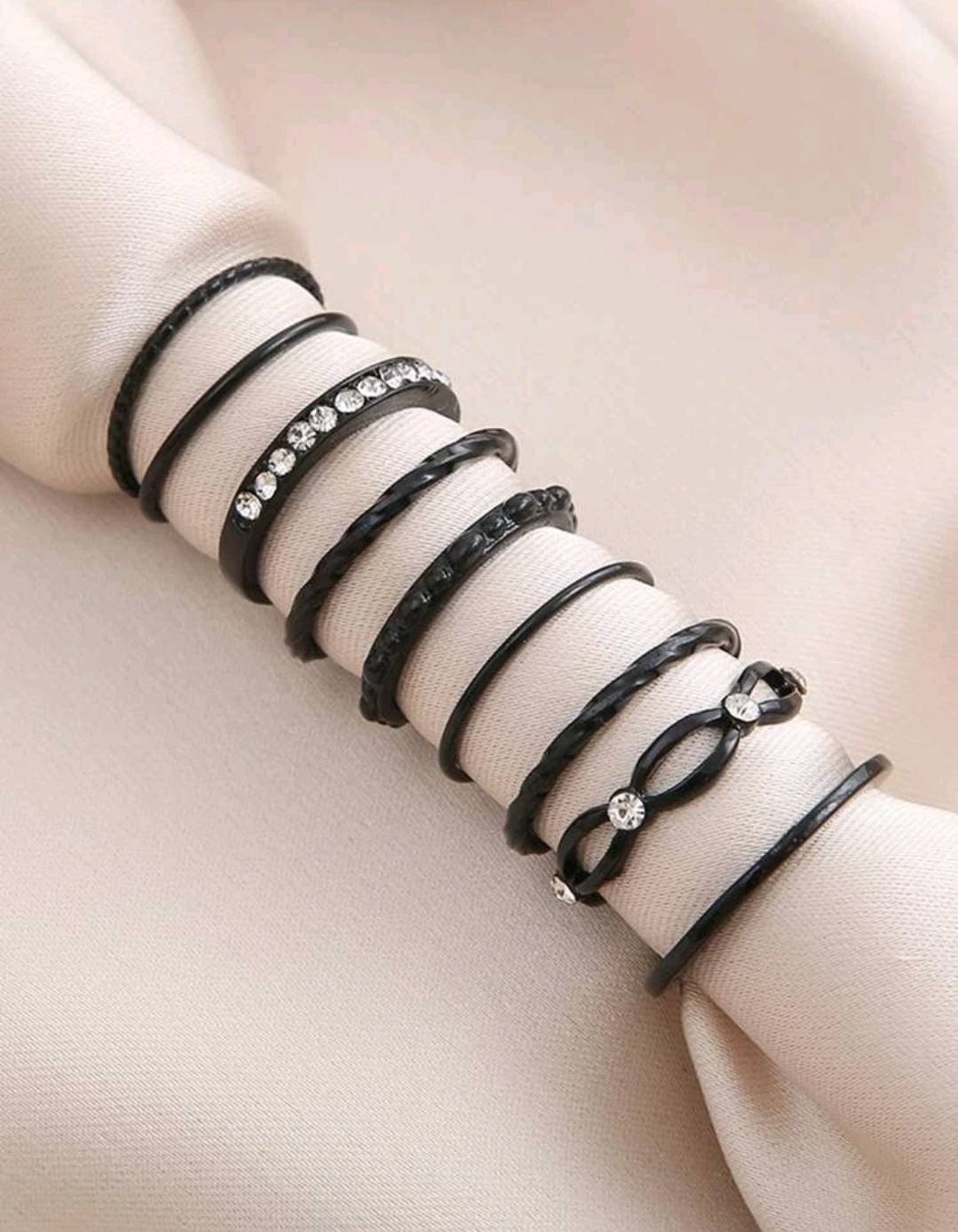 Rings Set - black stackable (8)