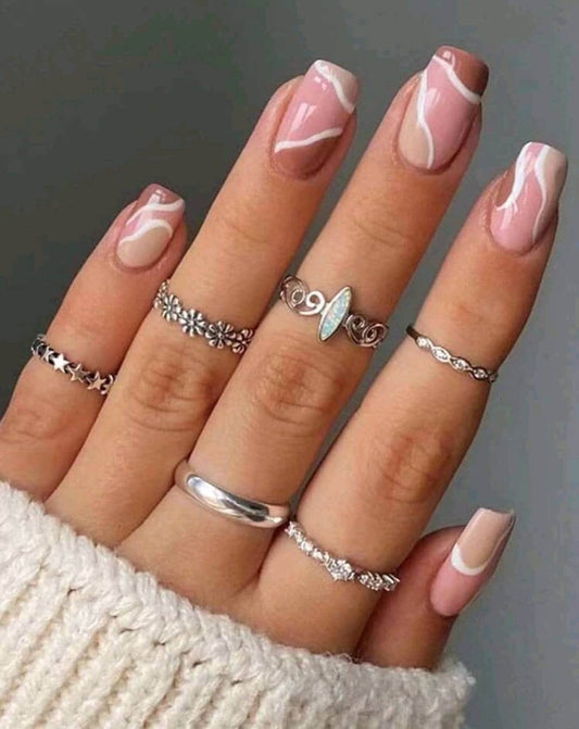 Nails - brown beige swirl