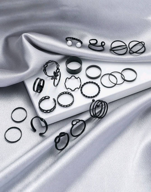 Rings Set (I- R) - black stackable (22)