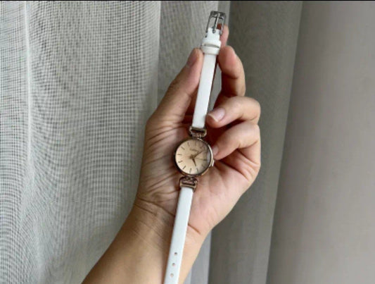 Watch - white