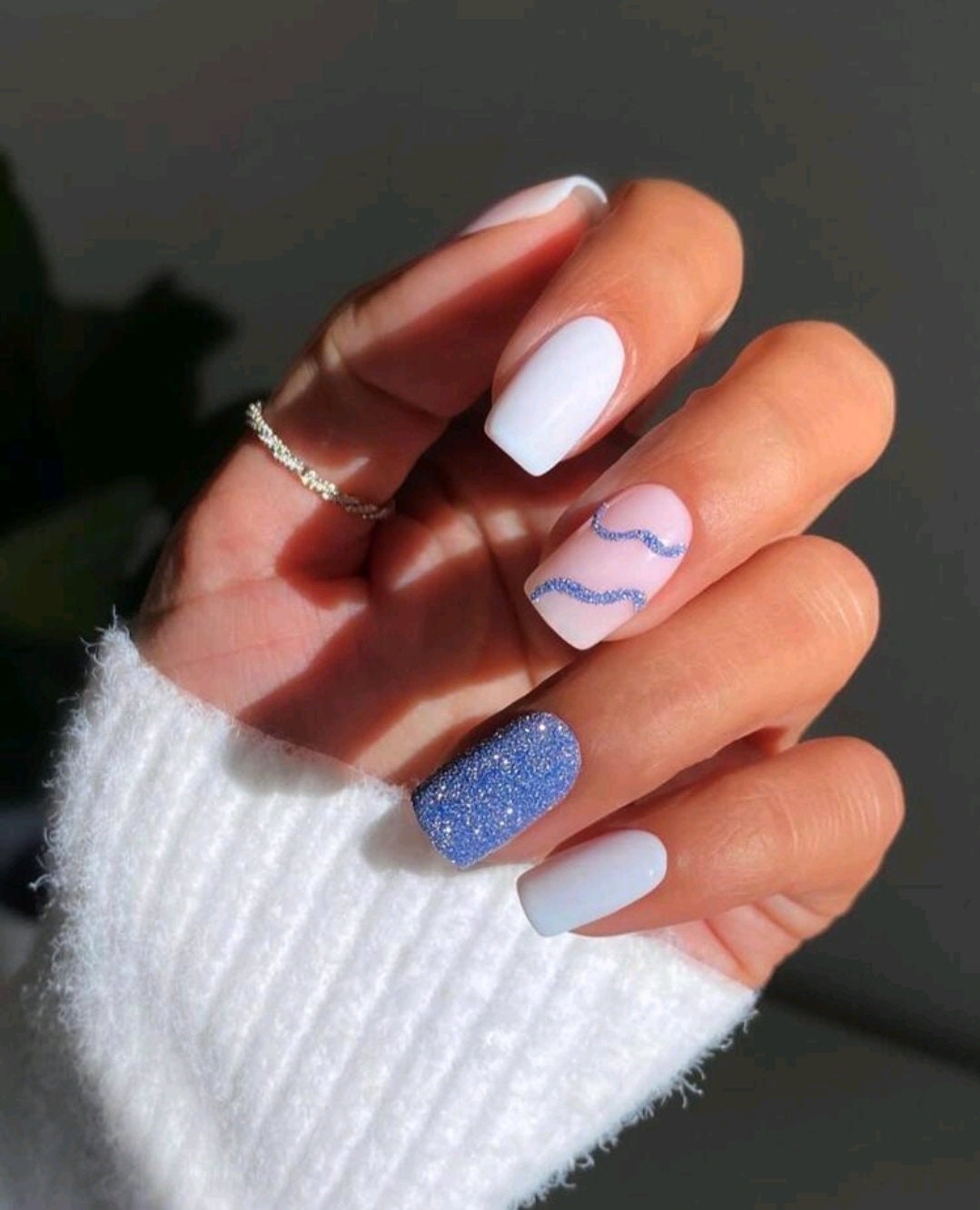 Nails - blue glitter